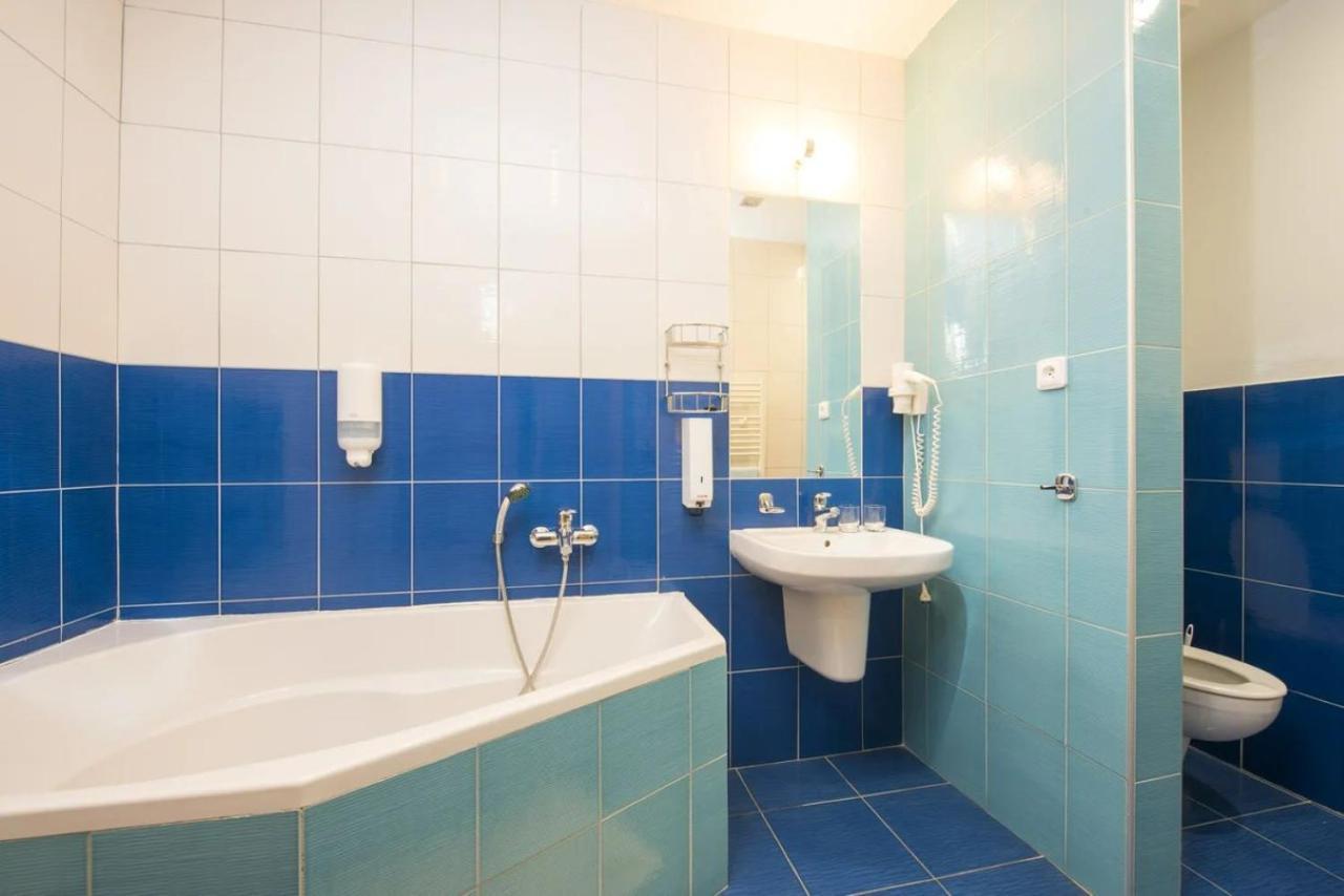 Hotel Spolcentrum Svit Luaran gambar