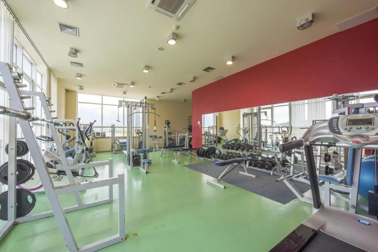 Hotel Spolcentrum Svit Luaran gambar
