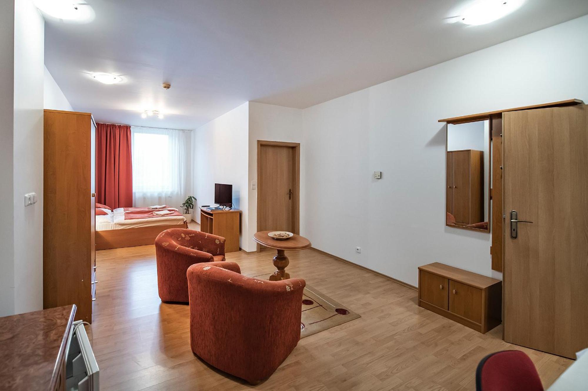 Hotel Spolcentrum Svit Luaran gambar
