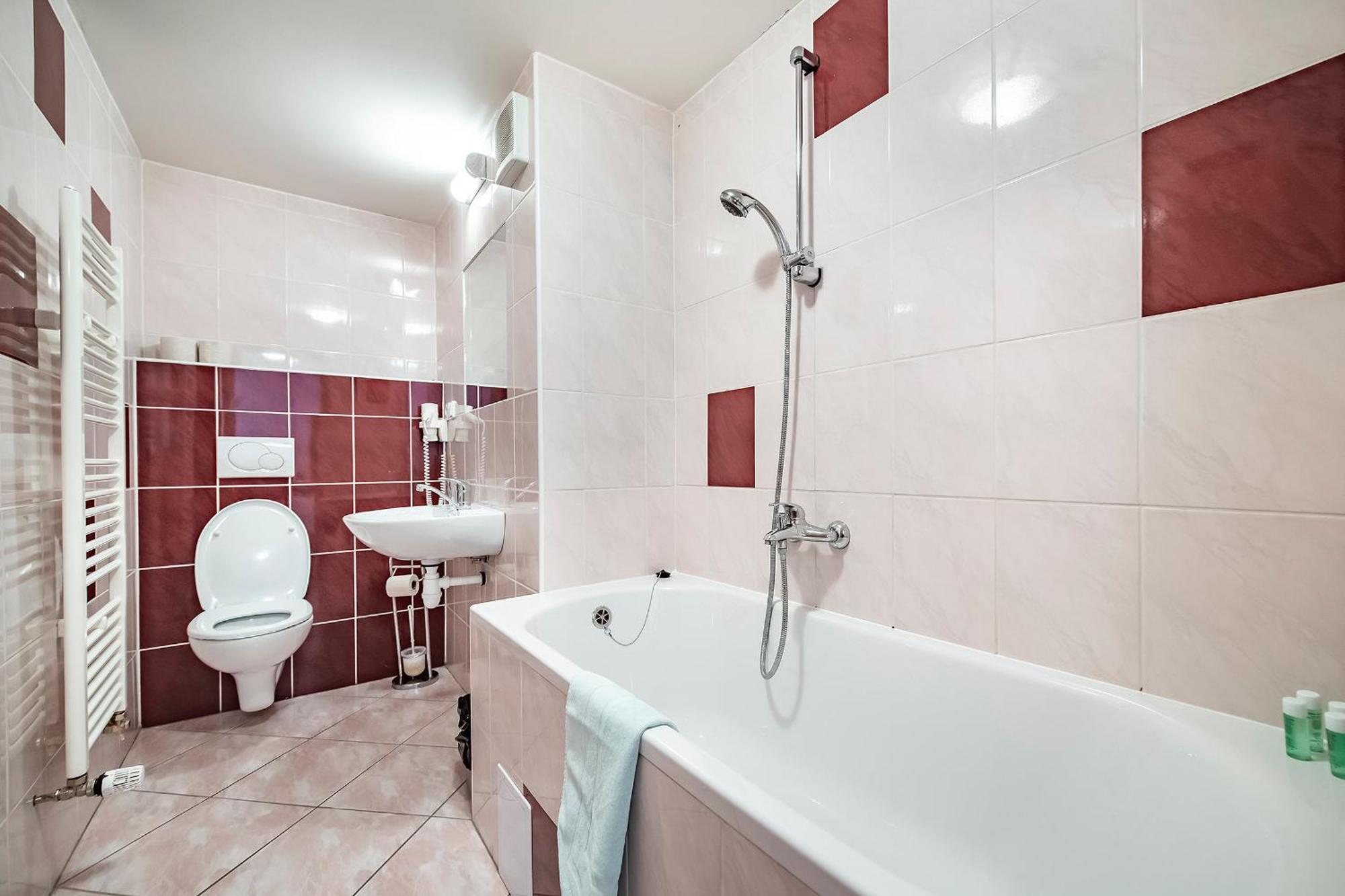 Hotel Spolcentrum Svit Luaran gambar