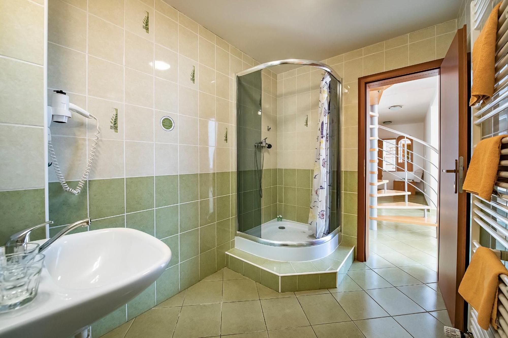 Hotel Spolcentrum Svit Luaran gambar