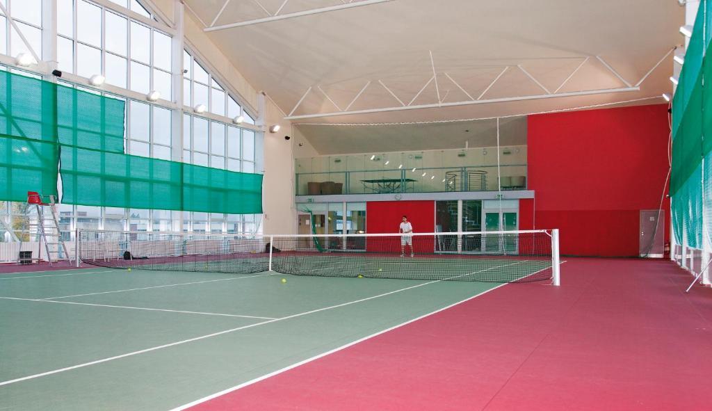 Hotel Spolcentrum Svit Luaran gambar
